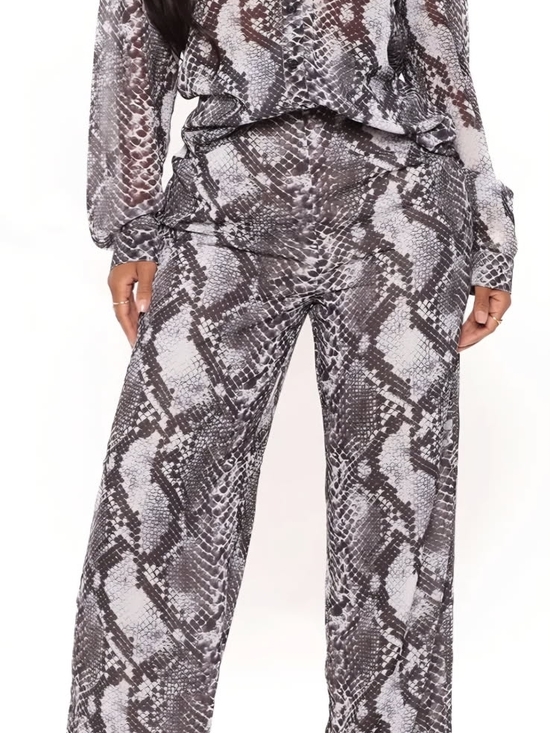 Fashion Nova Pants - Fashion Nova Gray & Black Snake-Print Wide Leg Pants
